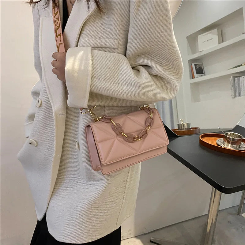 Sac Bandoulière Matelassé en Cuir PU avec Chaîne pour un Style Quotidien
