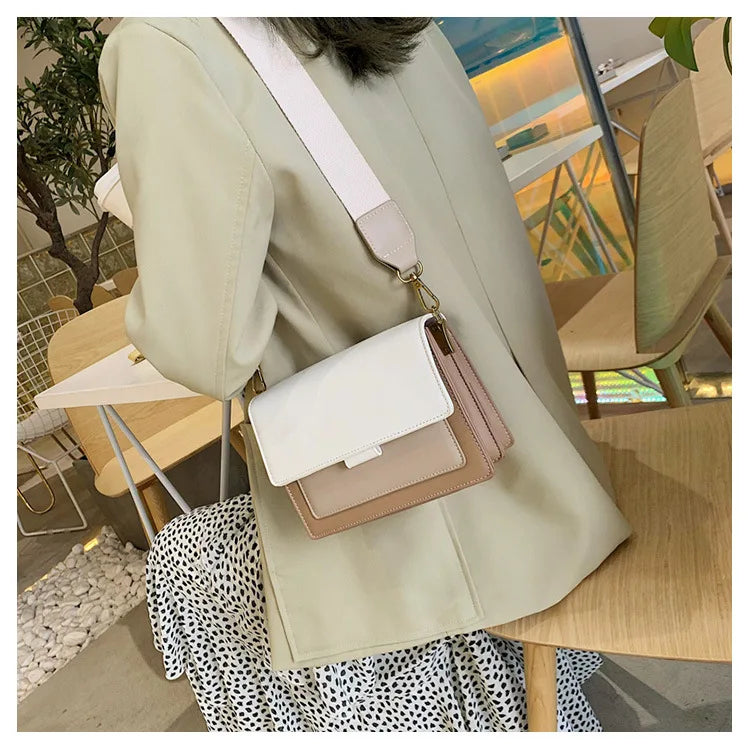 Sac à bandoulière en cuir PU tendance avec chaîne et pochette mode