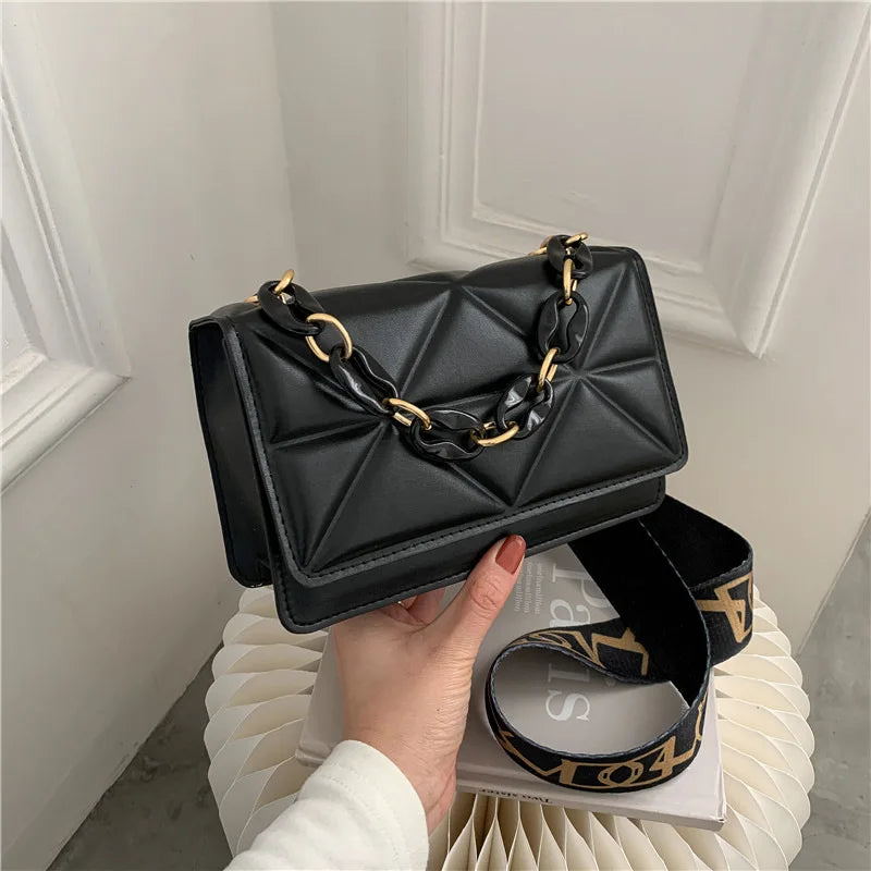 Sac Bandoulière Matelassé en Cuir PU avec Chaîne pour un Style Quotidien