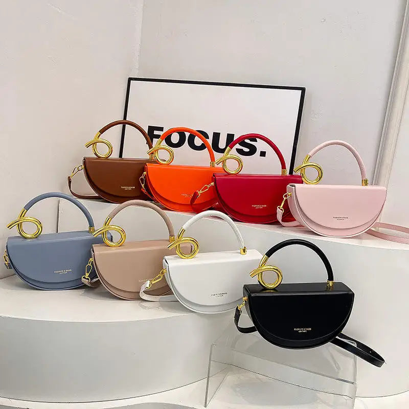 Sac Bandoulière Semi-Circulaire Structuré en Cuir PU Mode Quotidienne